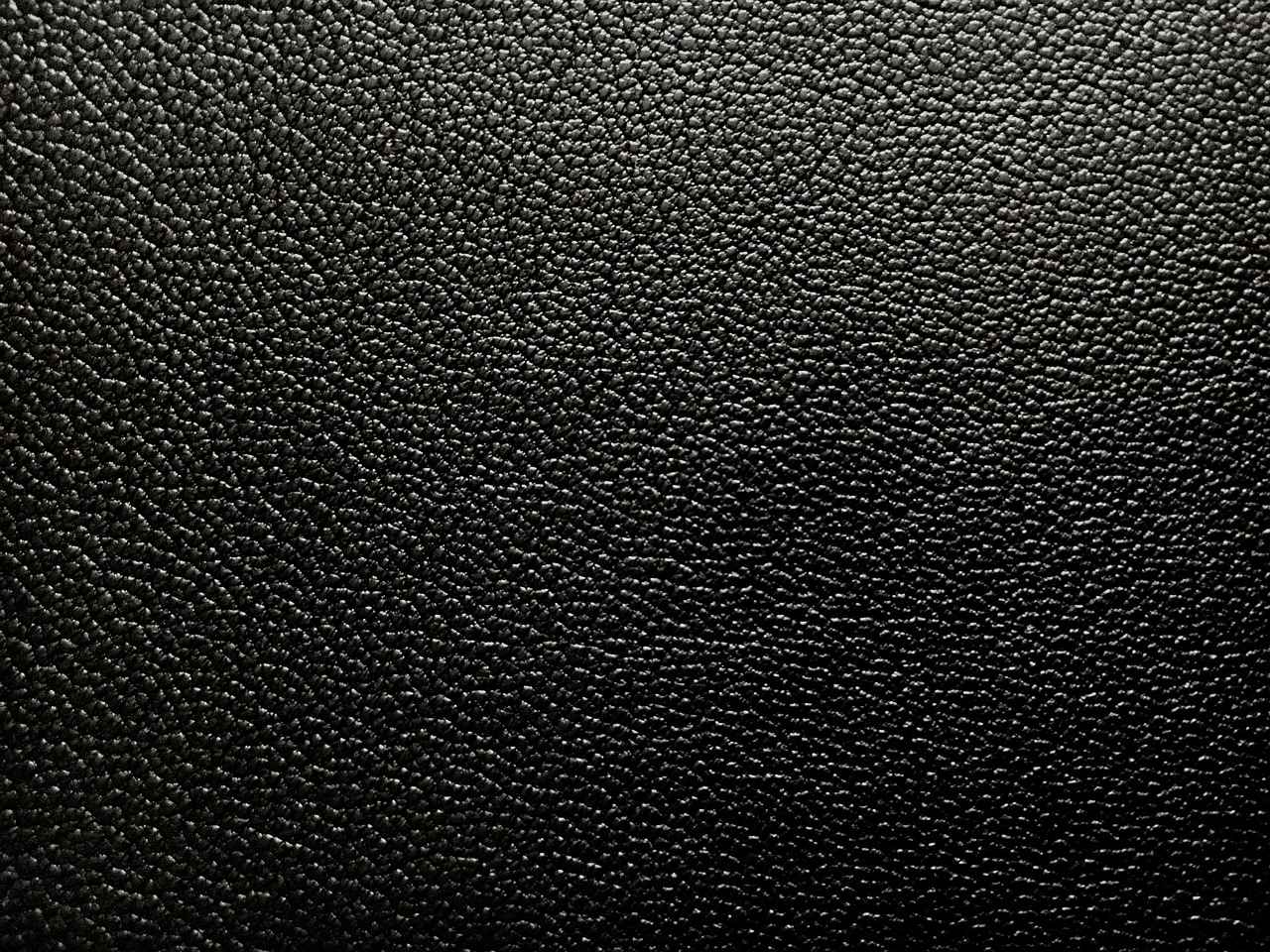 Leather Bracelets: A Timeless Accessory for Men and Women 4 How to Choose the Right Leather Bracelet