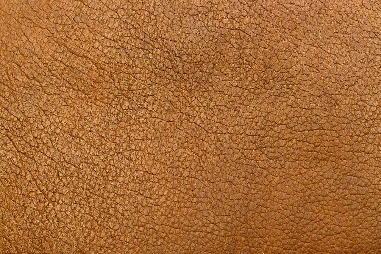 Leather Bracelets: A Timeless Accessory for Men and Women 3 Types of Leather Used in Bracelets