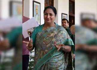 Illuminate 4,000 Dark Spots in City: Rekha | Delhi News lluminate-4000-dark-spots-in-city-rekha-delhi-news