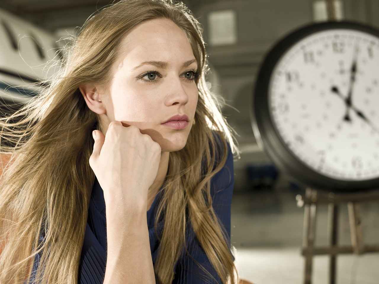 Long Straight Haircut Styles: Sleek and Elegant Haircuts for a Polished Look 3 What Maintenance Is Required for Long Straight Haircuts?