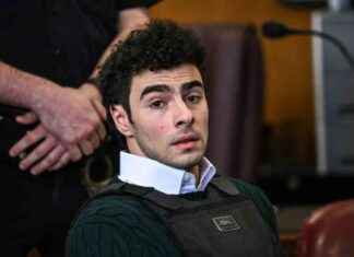 Luigi Mangione Indicted for UnitedHealthcare CEO Death luigi-mangione-ndicted-for-unitedhealthcare-ceo-death