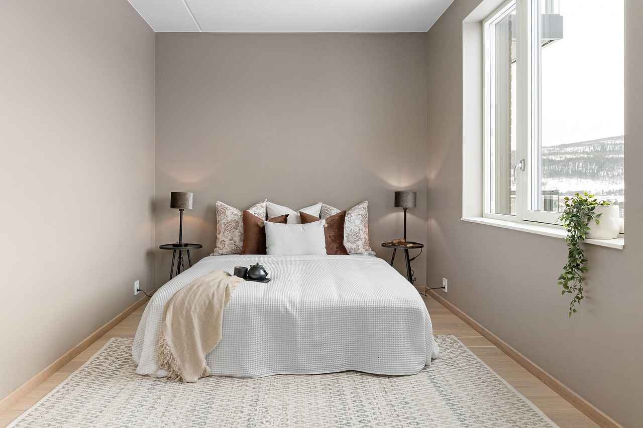 Color Schemes for a Royal Bedroom