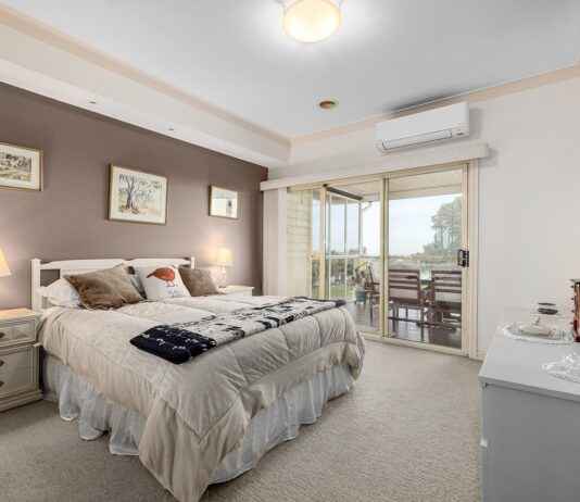 Luxury Bed Designs for a High-End Bedroom Experience Luxury Bed Designs for a High-End Bedroom Experience