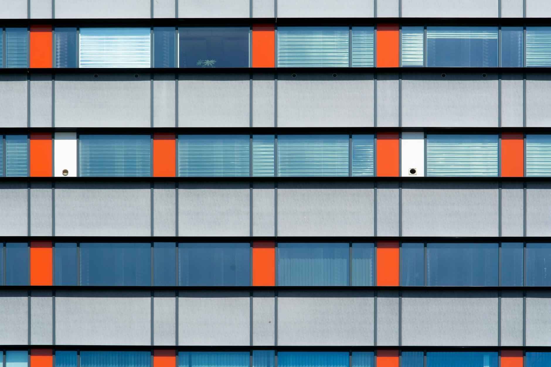 Main House Design Ideas Celebrities Are Secretly Copying 1 Modern Minimalism: Less is More