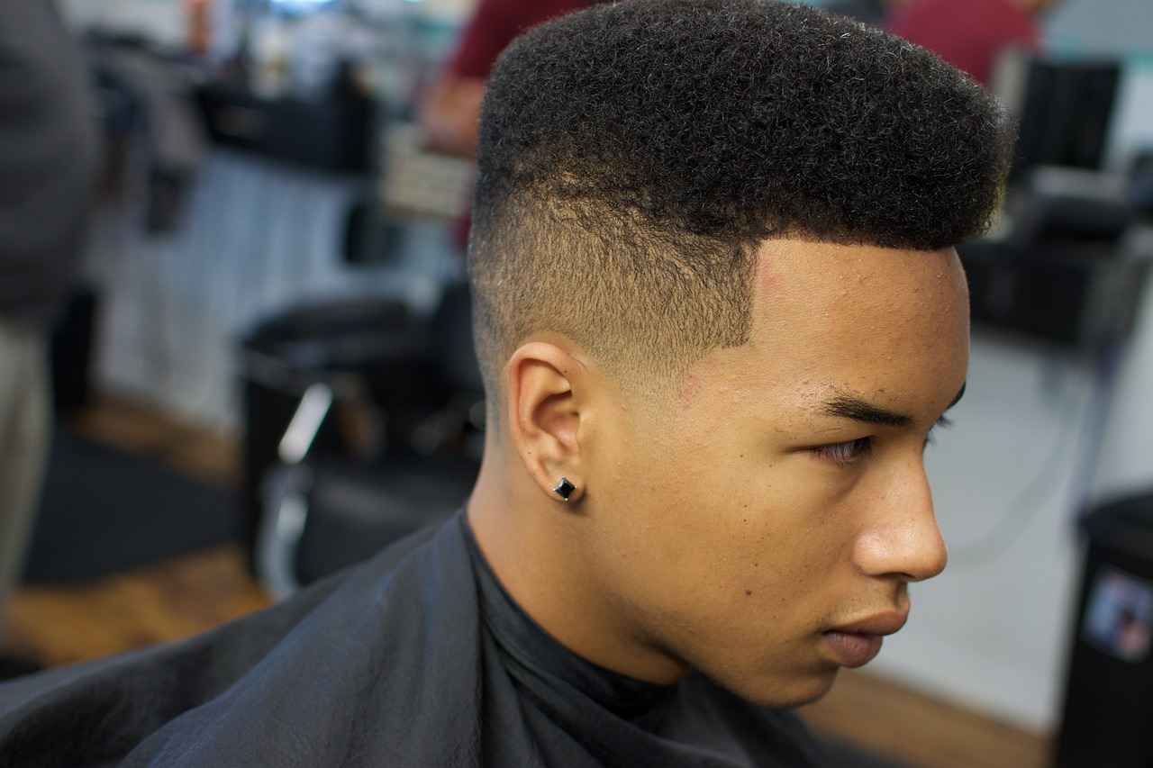 Men Haircut Style: The Ultimate Guide to Choosing the Right Cut 2 How to Choose the Right Haircut for Your Face Shape?