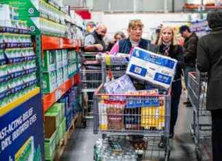 Impact of Tariffs on Companies and Consumers: What You Need to Know mpact-of-tariffs-on-companies-and-consumers-what-you-need-to-know