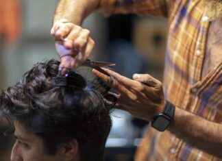 Mullet Style Haircuts: How to Rock This Bold Throwback Trend Mullet Style Haircuts: How to Rock This Bold Throwback Trend