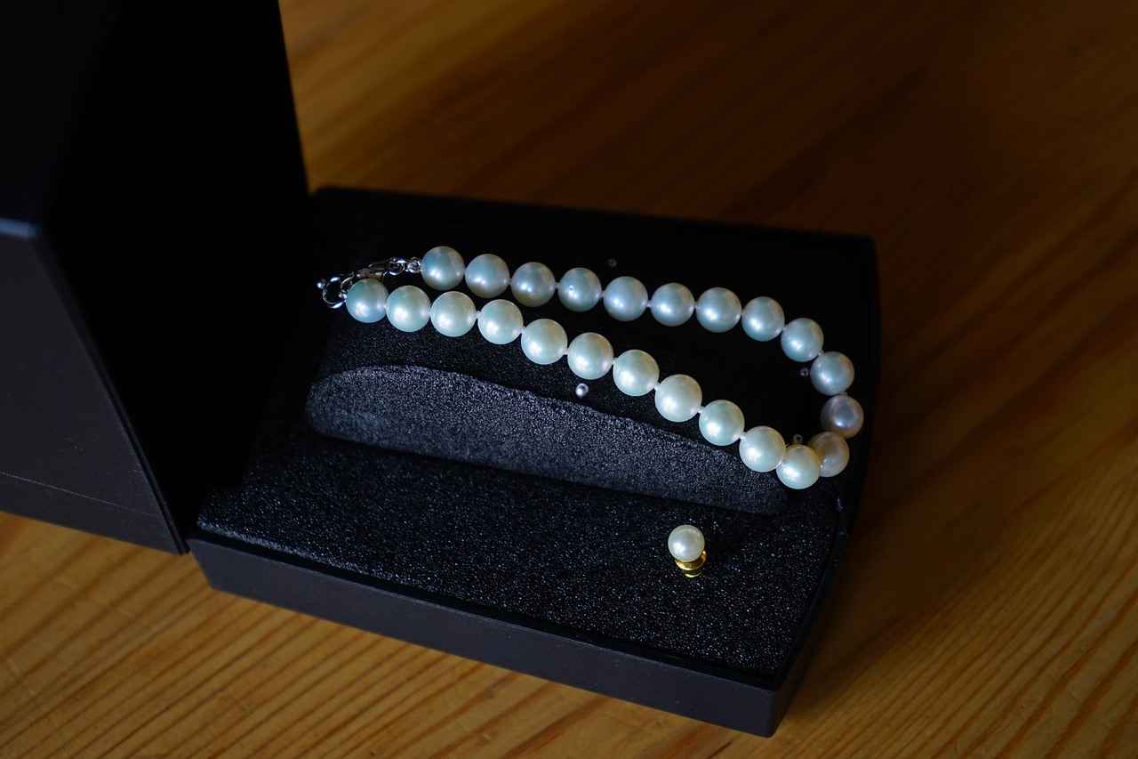 Investment Value of Pearl and Gold Jewelry