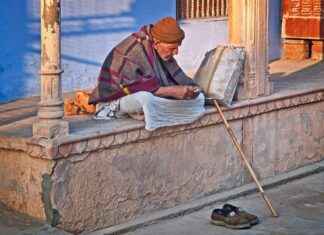 Older Man Haircut Styles: The Best Age-Appropriate Haircuts for Men Older Man Haircut Styles: The Best Age-Appropriate Haircuts for Men