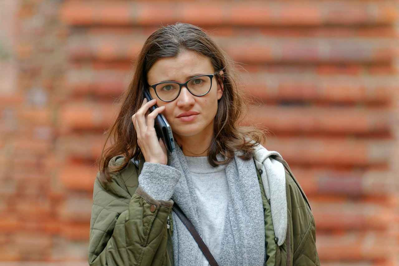 Phone Holder with Strap: Secure Your Phone Anywhere You Go 2 Types of Phone Holders with Straps