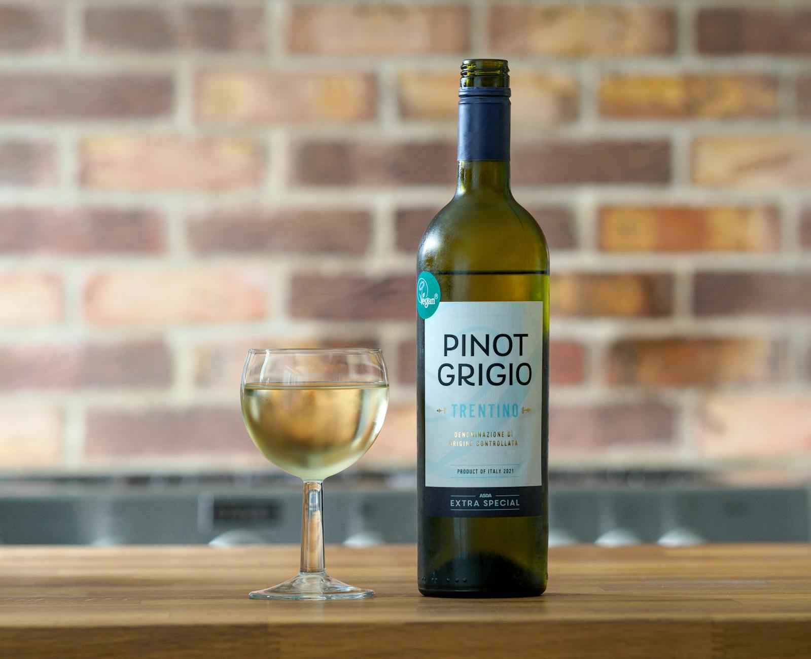 Pinot Grigio Pairings: What to Eat With This Refreshing Wine 5 Cheese Pairings with Pinot Grigio