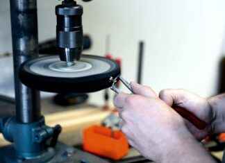 Puff Bar vs. Elf Bar: Which Disposable Vape is Better? Puff Bar vs. Elf Bar: Which Disposable Vape is Better?