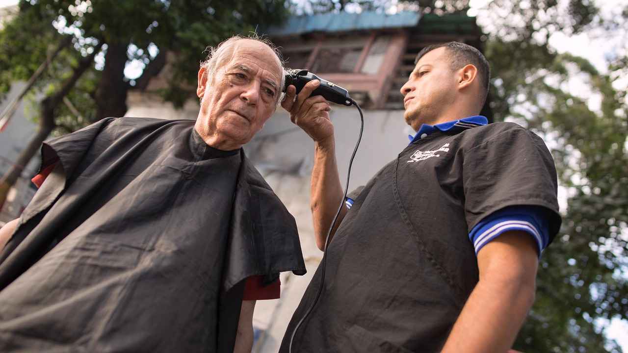 Razor Electric Dirt Bike: Is It the Best Option for Kids? 4 User Reviews and Feedback