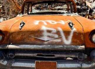 Reminisce and Feel Normal: Altadena’s Burned Car Gathering reminisce-and-feel-normal-altadenas-burned-car-gathering
