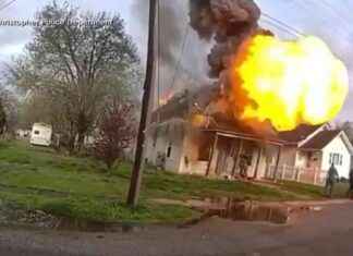 Rescue video of trapped firefighter saved by first responders rescue-video-of-trapped-firefighter-saved-by-first-responders