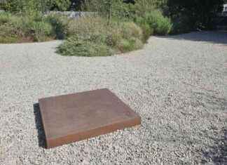 Revisiting Bruce Nauman’s Steel-Plate Sculpture from 1968 revisiting-bruce-naumans-steel-plate-sculpture-from-1968