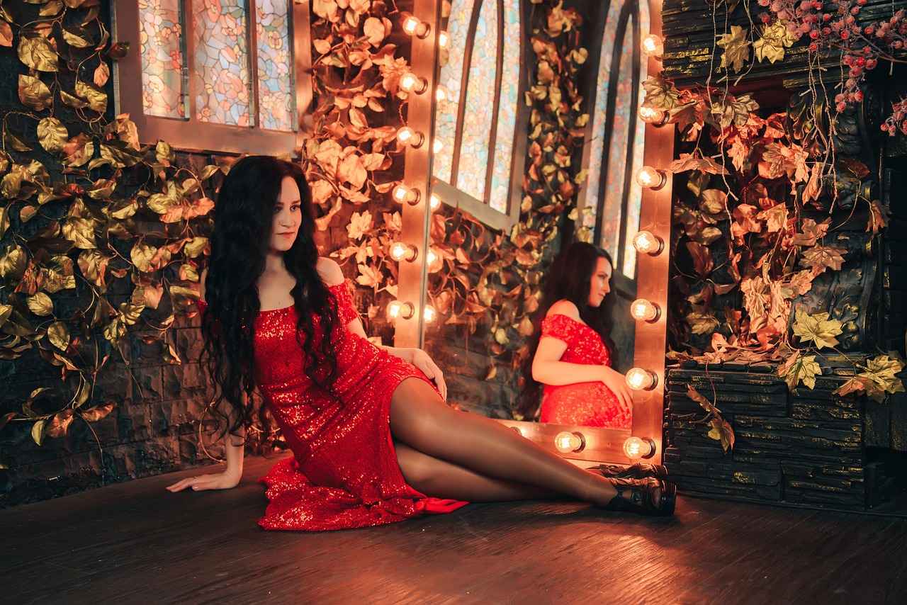 Short Haircut Styles for Curly Thick Hair: Best Cuts for Manageable Volume 1 What Are the Best Short Haircuts for Curly Thick Hair?