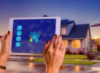 Smart Home Devices for Seniors: Technology That Improves Safety Smart Home Devices for Seniors: Technology That Improves Safety
