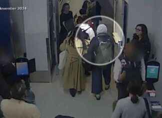 Stowaway Sneaks onto Paris-Bound Flight: Surveillance Video Footage stowaway-sneaks-onto-paris-bound-flight-surveillance-video-footage