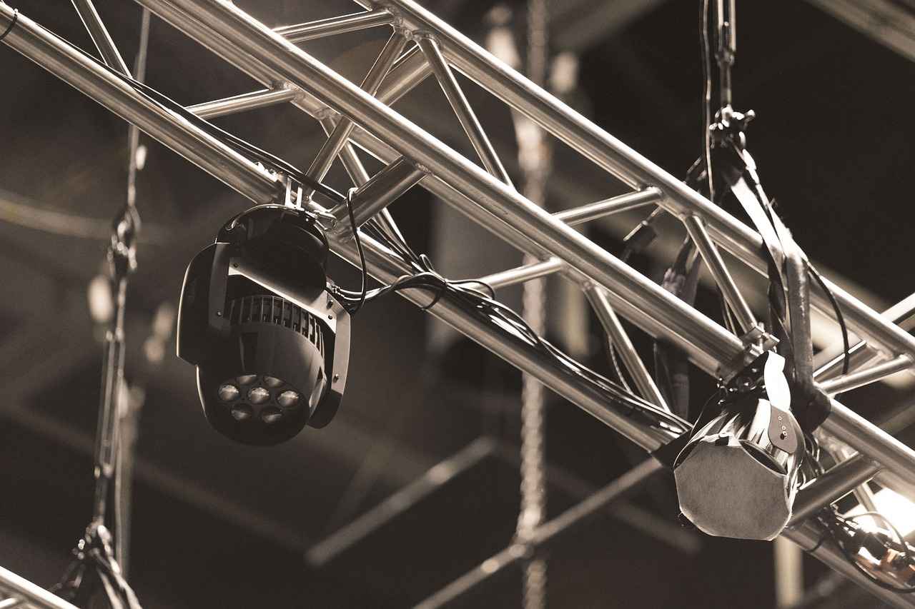 StreamEast MMA Events: Free Streaming Tips and Guide 7 Legal Considerations When Streaming MMA Events