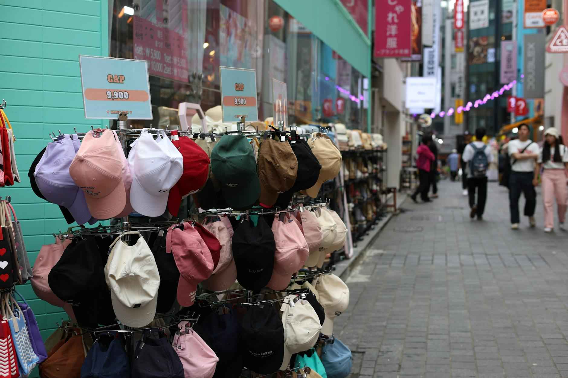 Strip Hat Fashion Accessory Making Unexpected Comeback 2 Fashion Icons Embrace the Trend