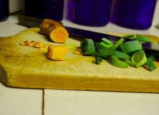 Supporting a Healthy Inflammatory Response with Curcumin Complex Supporting a Healthy Inflammatory Response with Curcumin Complex