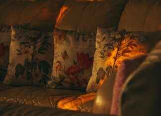 The Best DIY Folding Room Divider for Small Apartments The Best DIY Folding Room Divider for Small Apartments