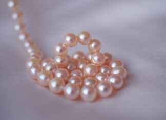 The Best Jewelry Styles for Women Over 50 The Best Jewelry Styles for Women Over 50