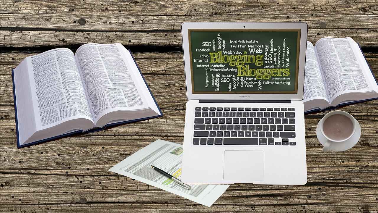 Leveraging Guest Blogging for Influencer Collaborations