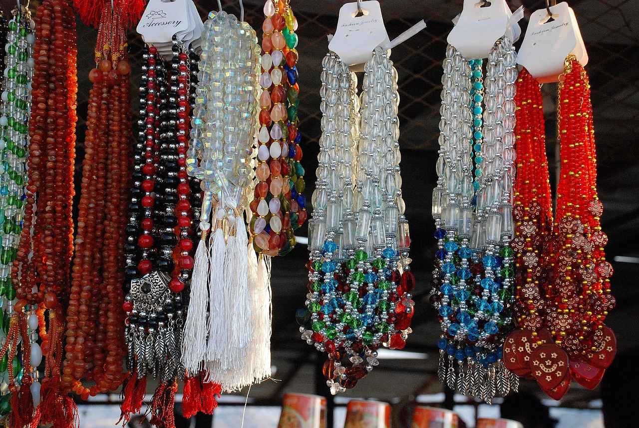 Locket Kolye Nasıl Seçilir?