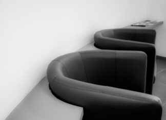 The Most Stylish Room Dividers for Modern Homes (Editor’s Picks) The Most Stylish Room Dividers for Modern Homes (Editor’s Picks)