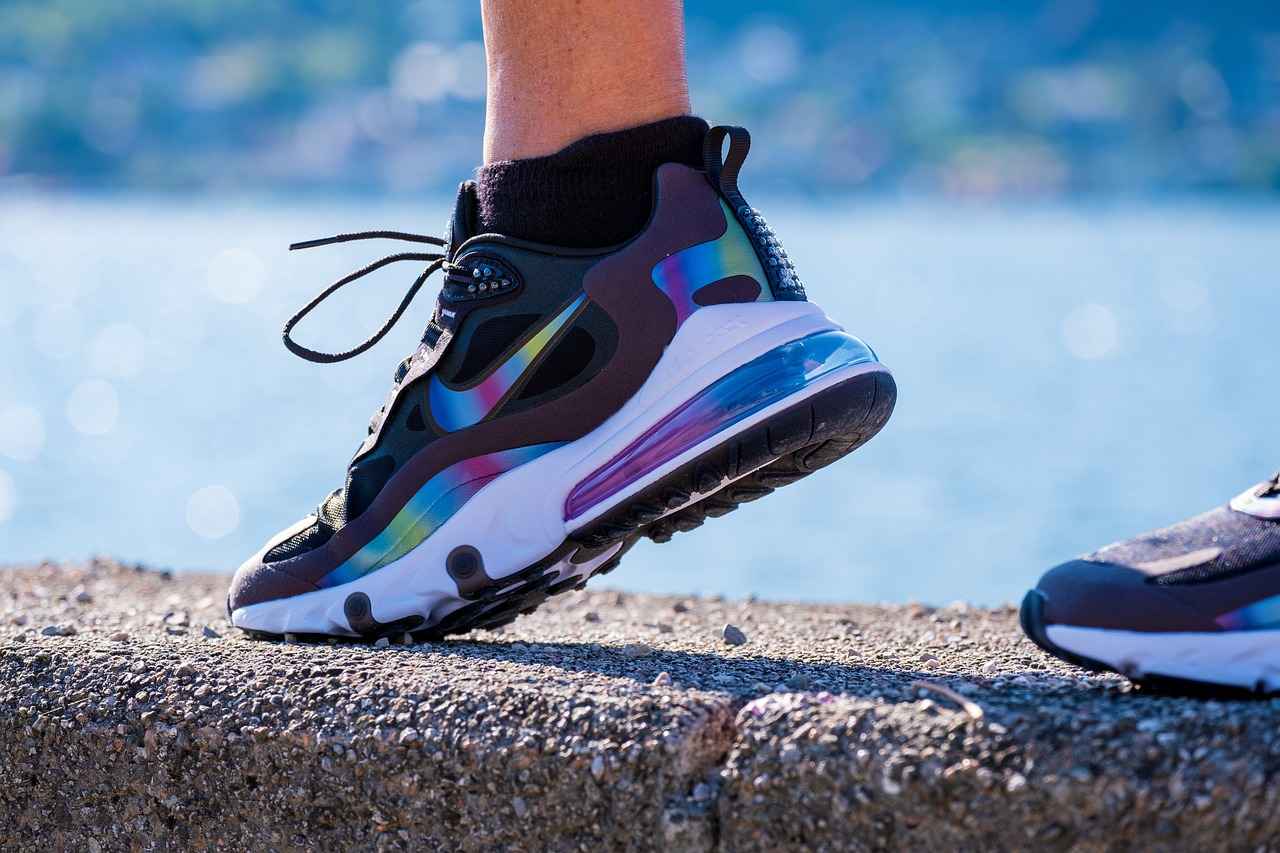 The Popularity of New Balance Black Leather Sneakers 3 Popular Styles and Models