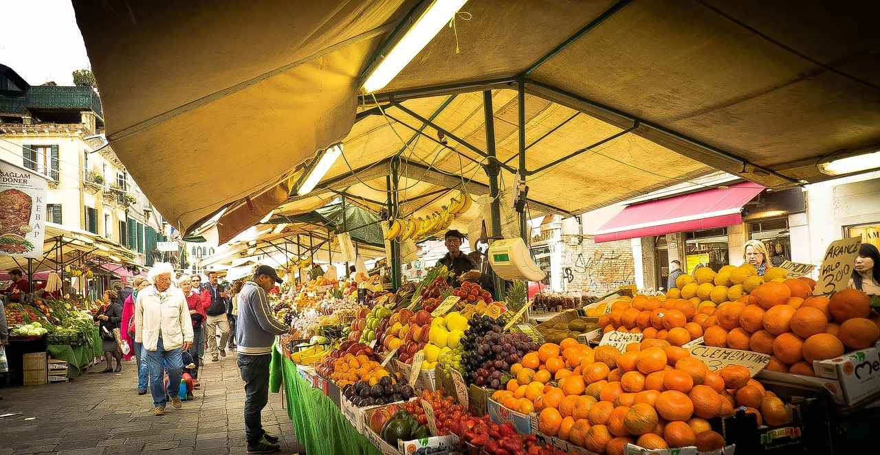 The Ultimate Guide to Choosing the Best Vegetable Choppers in 2023 4 4. Safety Considerations