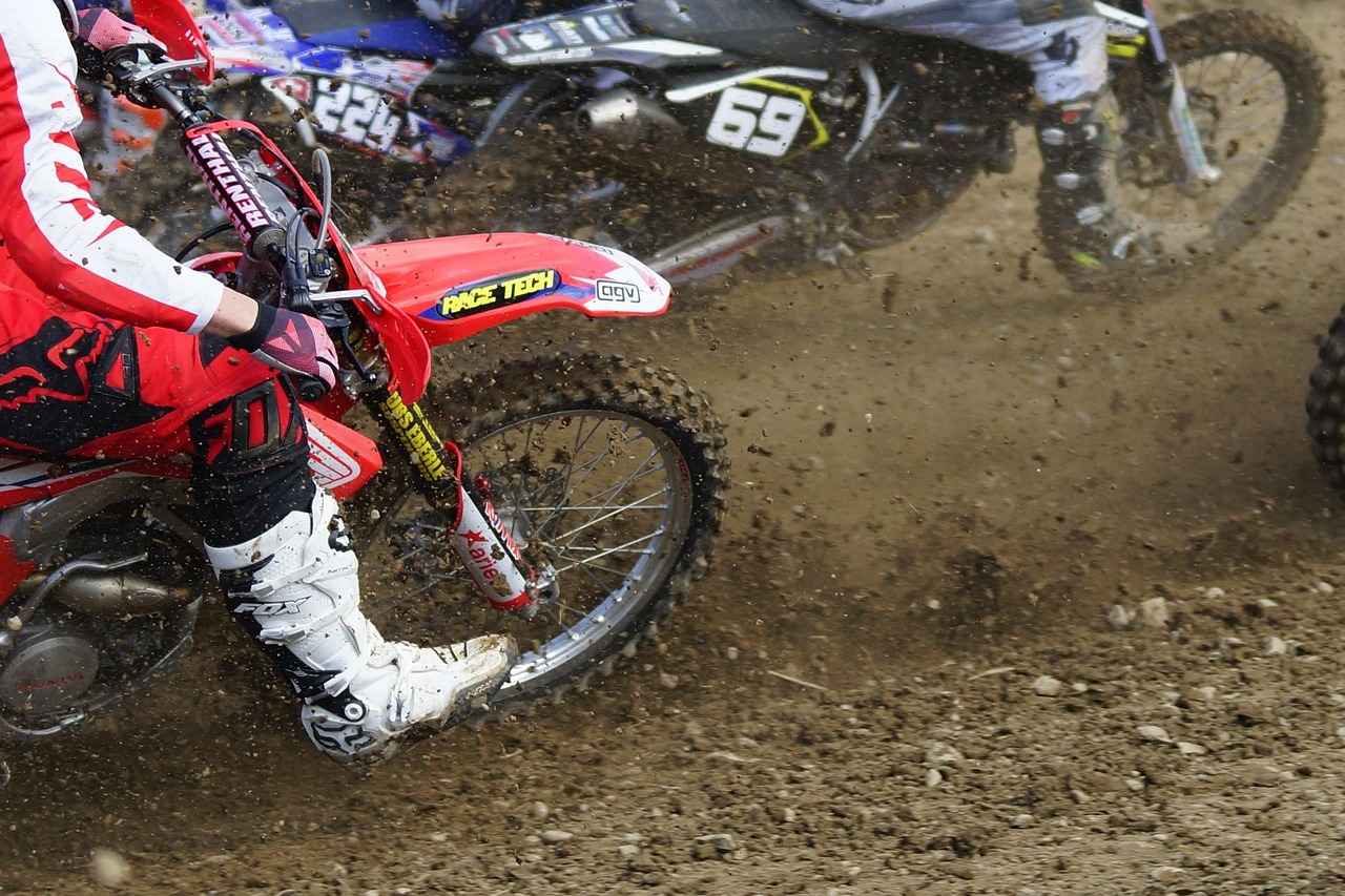 Performance Metrics: Engine and Handling