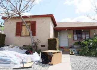 Toddler’s First Word Saves Family: Heartwarming Story toddlers-first-word-saves-family-heartwarming-story