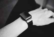 Top Smartwatches with ECG and Heart Rate Monitoring Top Smartwatches with ECG and Heart Rate Monitoring