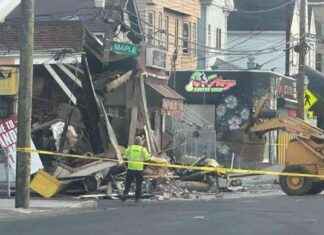 Tragic Accident: Car Crash Kills Four at Connecticut Market tragic-accident-car-crash-kills-four-at-connecticut-market