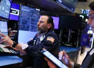 US Stocks Plunge, Eroding Gains from Historic Rally us-stocks-plunge-eroding-gains-from-historic-rally