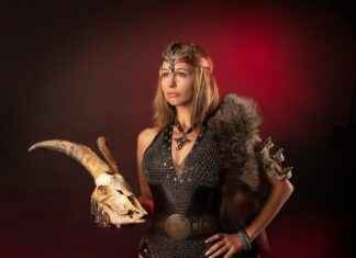 Vikings Haircut Styles: Bold and Rugged Hairstyles Inspired by Norse Warriors Vikings Haircut Styles: Bold and Rugged Hairstyles Inspired by Norse Warriors