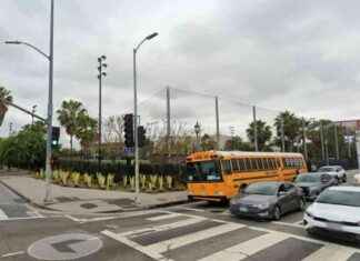 Violence in South L.A.: 3 Shot near Exposition Park violence-in-south-la-3-shot-near-exposition-park