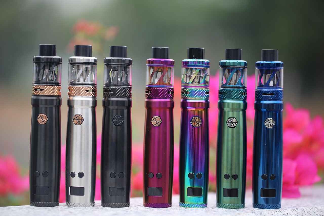 Voopoo Argus vs. GeekVape Aegis: Which Mod is More Durable? 3 GeekVape Aegis: Key Features and Durability