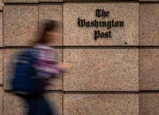 Washington Post Faces Subscriber Loss and Resignations Over Editorial Decision washington-post-faces-subscriber-loss-and-resignations-over-editorial-decision