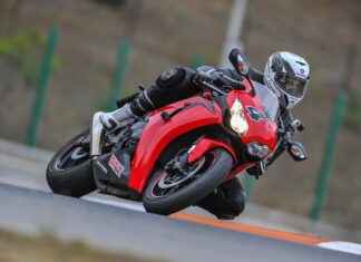 What Affects the Honda Civic Miles Per Gallon? What Affects the Honda Civic Miles Per Gallon?