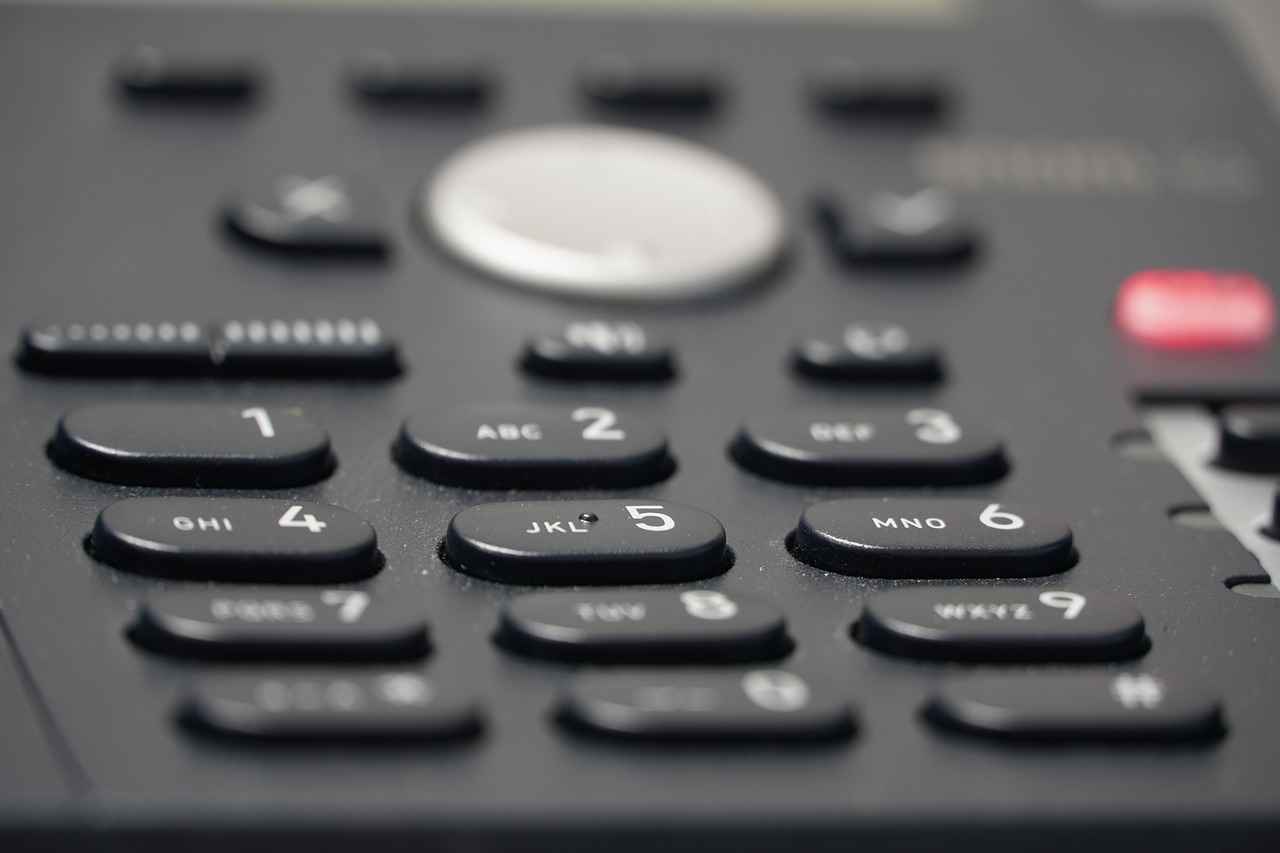 What Is EROM and Why Is It Blowing Up in Forums? 15 What Role Does Community Play in EROM’s Growth?