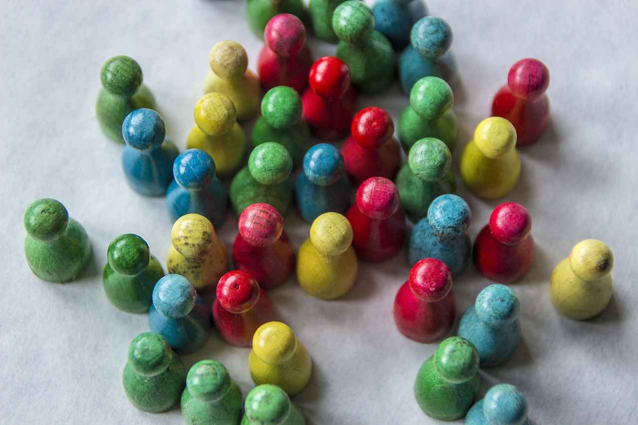 What Is EROM and Why Is It Blowing Up in Forums? 7 Who Are the Main Contributors to EROM Discussions?