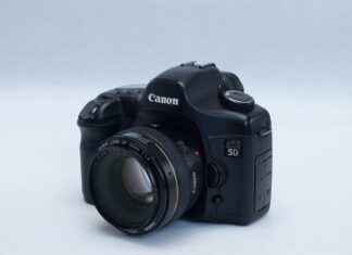 What Is Wat Wax and Why Are Skincare Influencers Loving It? What Is Wat Wax and Why Are Skincare Influencers Loving It?