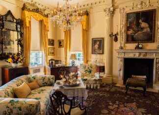 Where to Find Discounted & Second-Hand Room Dividers Where to Find Discounted & Second-Hand Room Dividers