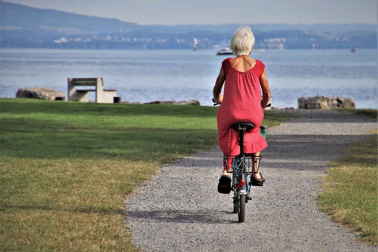 Safety Tips for Riding Electric Bikes