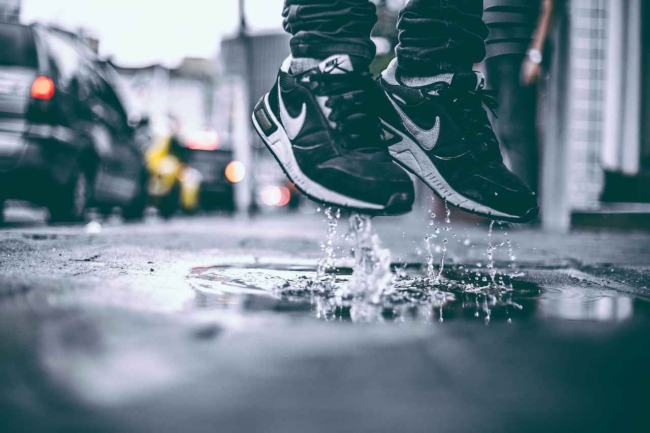 White New Balance Sneakers: The Essential Fashion Statement 1 Why Choose White New Balance Sneakers?
