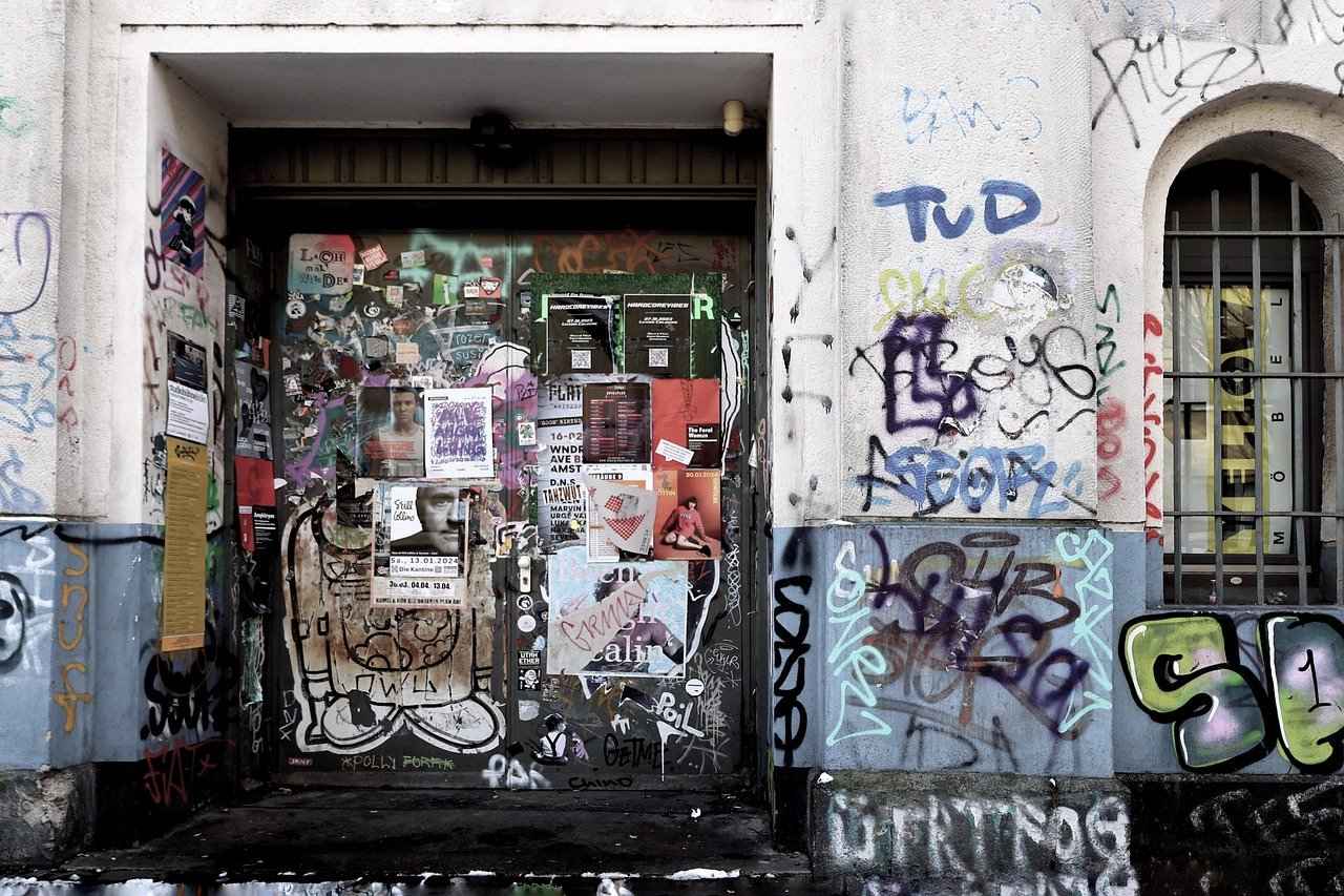 Who or What Is a Quartist? Artistic Movement You Need to Know 13 What Are the Future Prospects for the Quartist Movement?